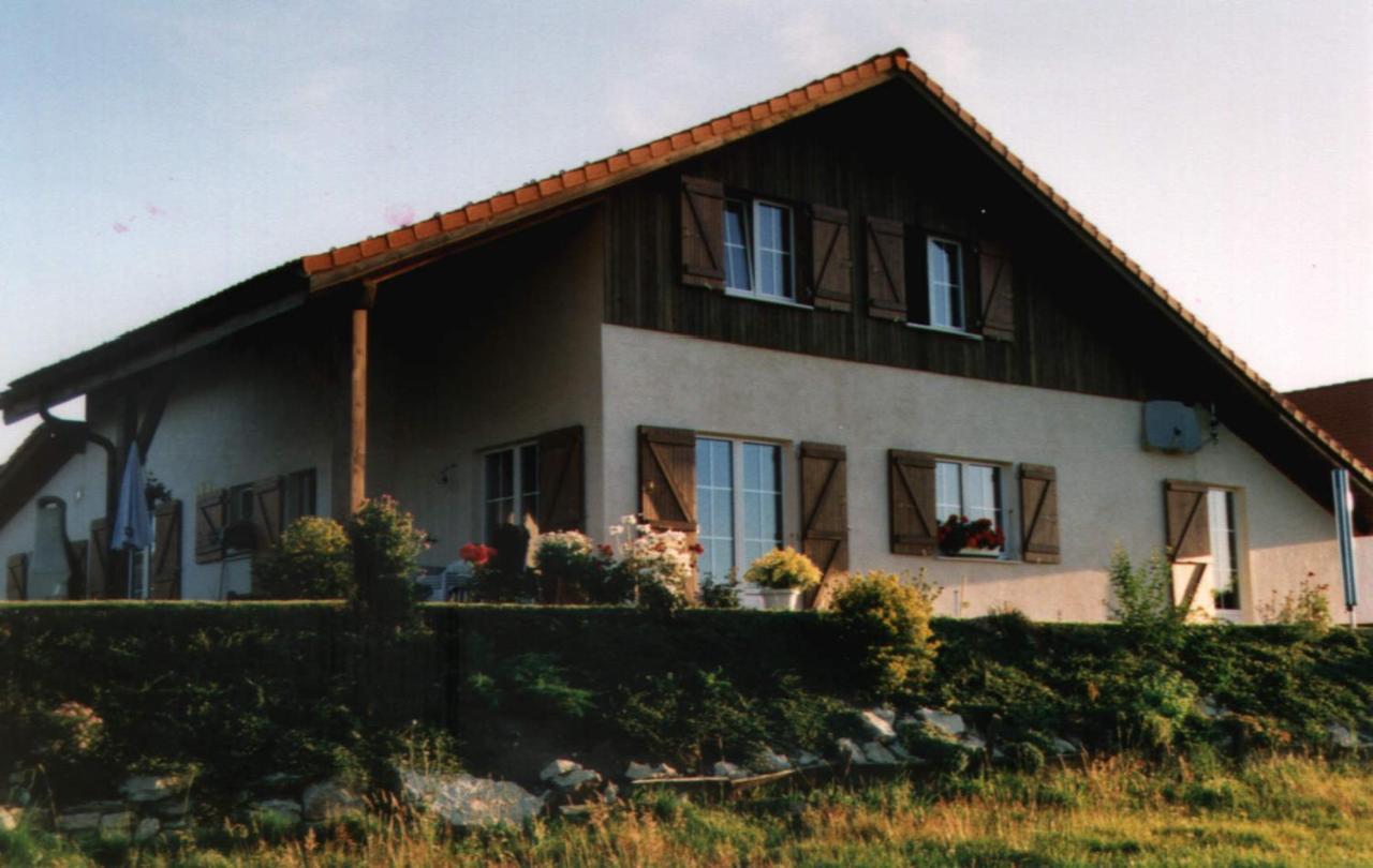 Chambres D'Hotes Les Genevez Екстериор снимка